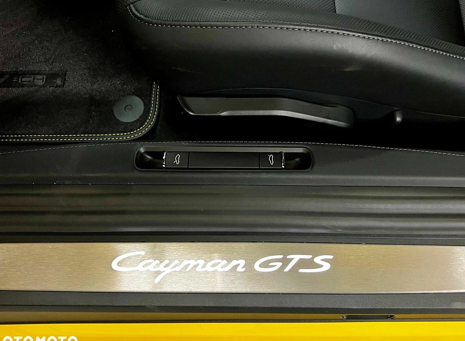 Porsche 718 Cayman cena 559000 przebieg: 2565, rok produkcji 2023 z Poniec małe 781
